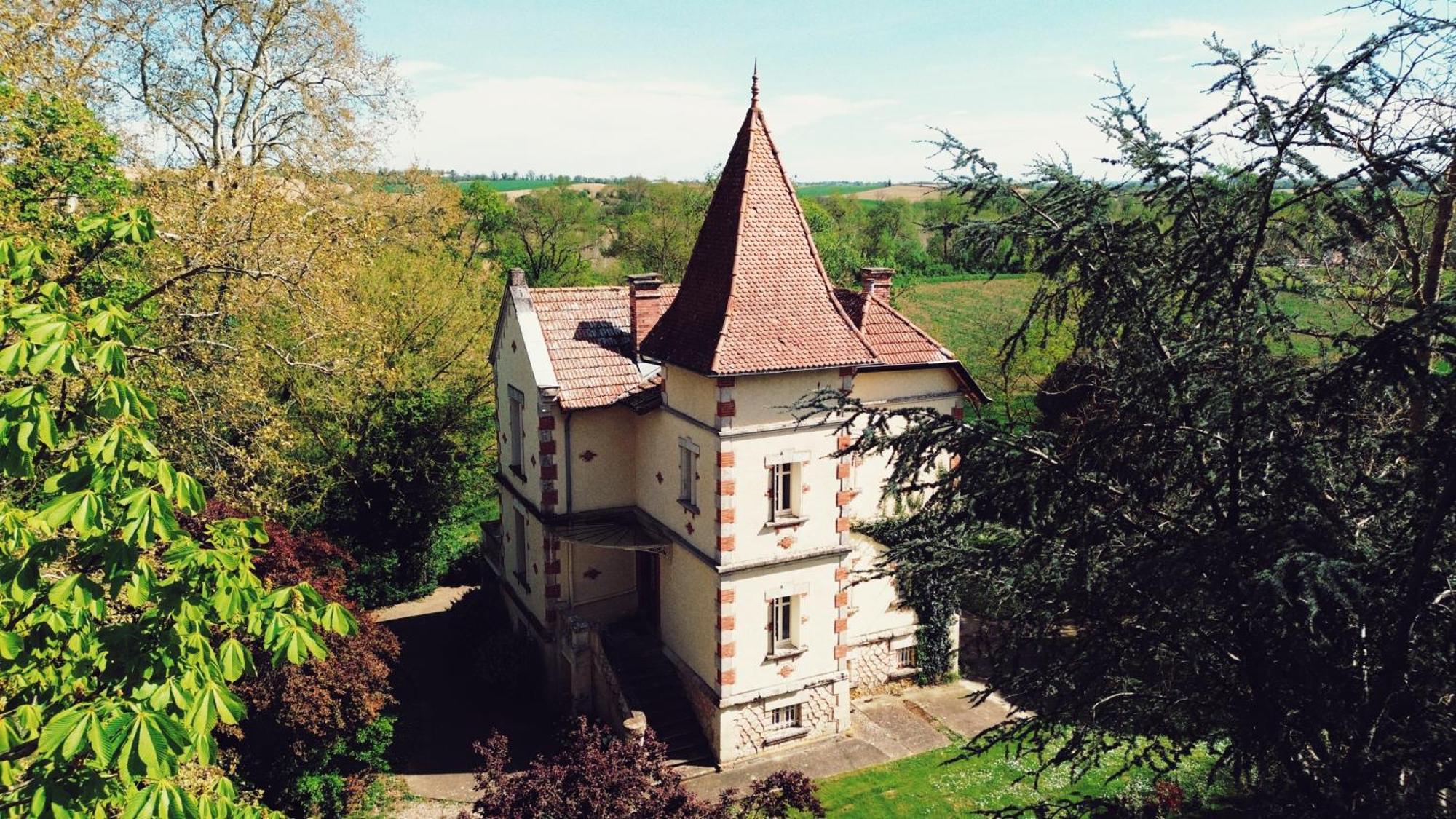 Bed and Breakfast Petit Chateau Le Piot Флёранс Экстерьер фото